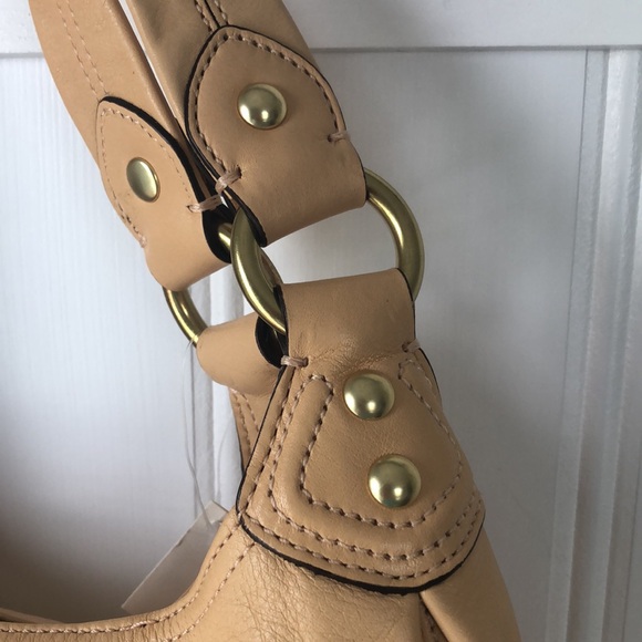 Madison Maggie Coach Shoulder Bag Purse - Picture 4 of 11